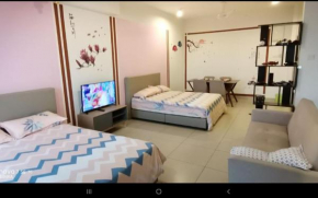 LCP 2 RELAX HAPPY HOLIDAY MIDHILLS homestay